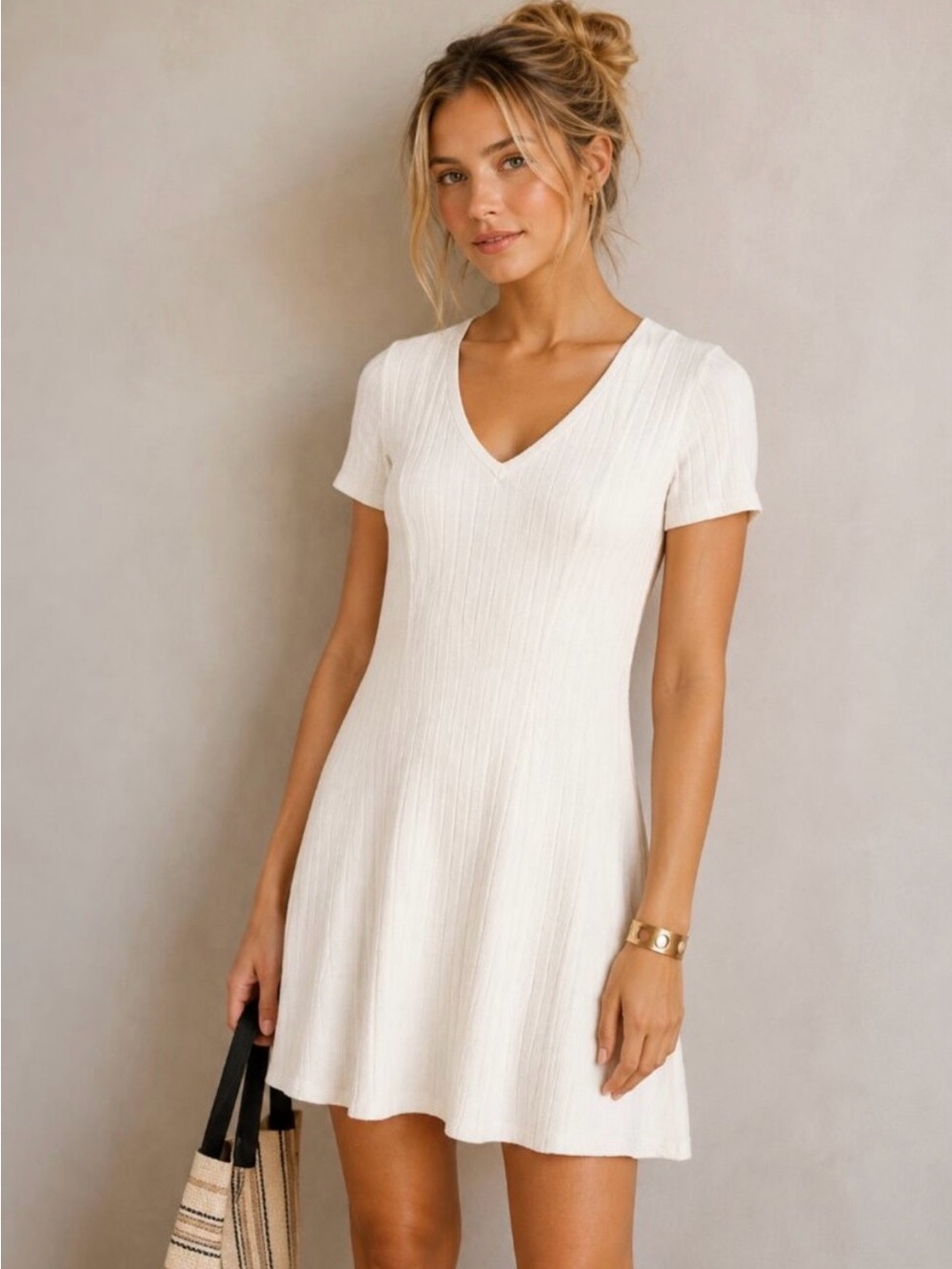 Anthropologie Dolan White Ribbed Knit V-neck Short Sleeve Dress